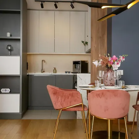 Supernova Royal 公寓 *