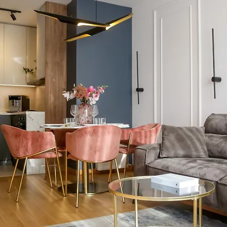 Supernova Royal 公寓 *